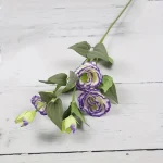 مقایسه گل مصنوعی لیسیانتوس با گل طبیعی