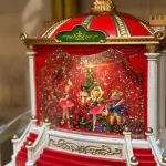 گوی موزیکال با 8 موزیک نوستالژیک کریسمس از گل مصنوعی 1001 تهران